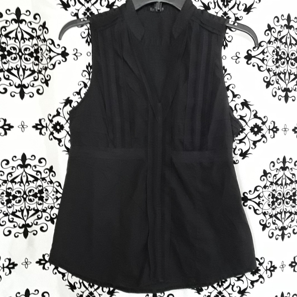 Sleeveless Blouse